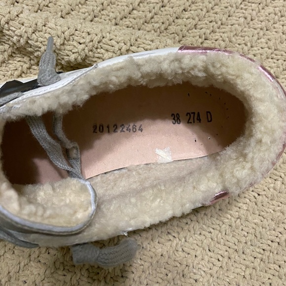 Golden Goose Super-Star Shearling-Lined Leather Sneakers - Picture 16 of 16